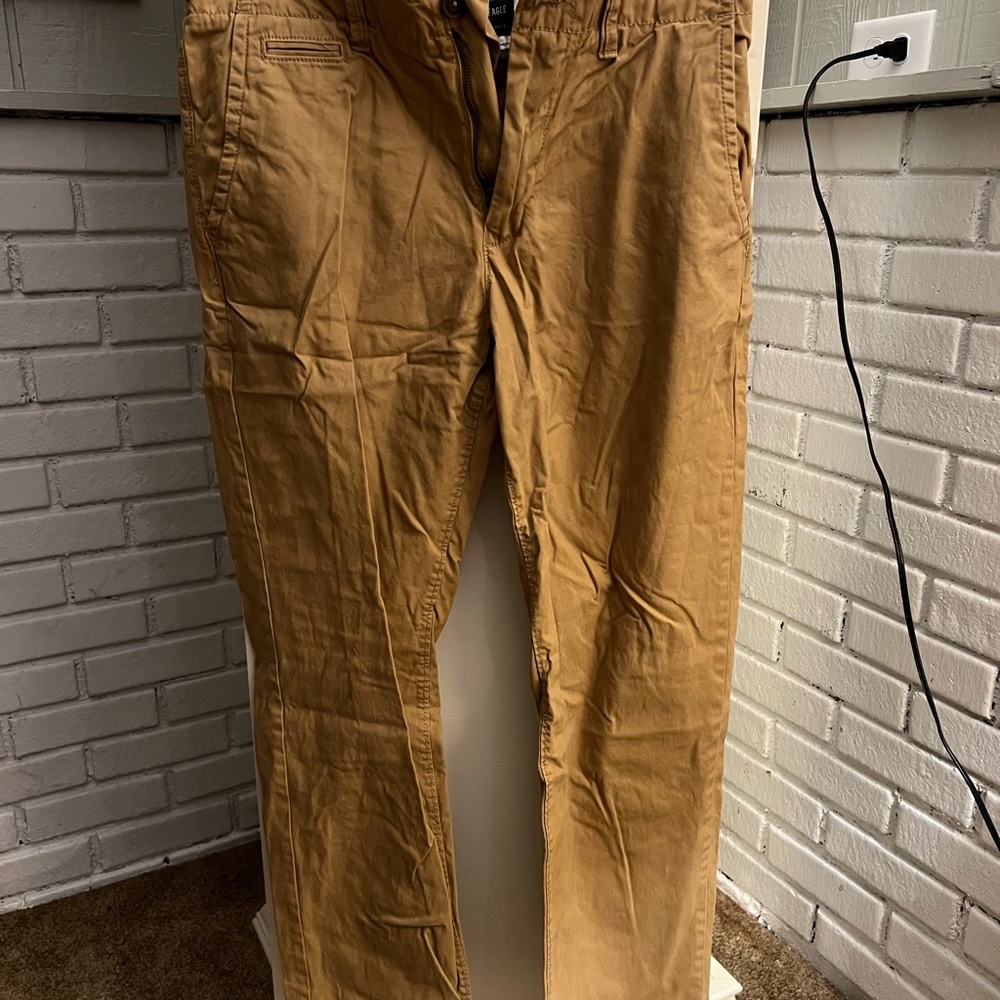 Men's American Eagle Khakis